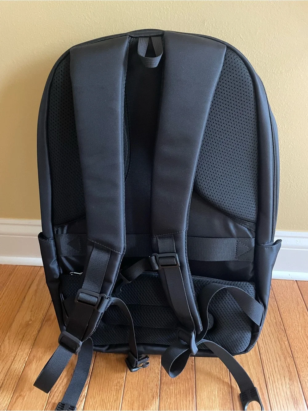 Titan x Black Backpack with Front Zip Pockets waterproof. 20L